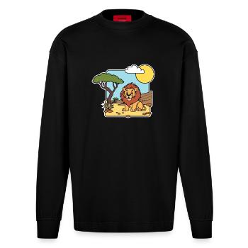 Friendly lion in the savannah in Africa - Heavyweight Oversized Organic Longsleeve Shirt Made in EU - SOLID BLACK - Front