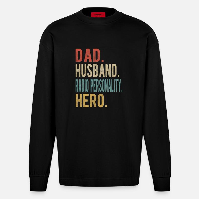 Radiomoderator Papa Ehemann Held - Heavyweight Oversized Organic Langarmshirt Made in EU - SOLID BLACK