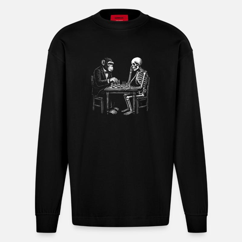 Skelett und Affe spielt Schach - Heavyweight Oversized Organic Langarmshirt Made in EU - SOLID BLACK