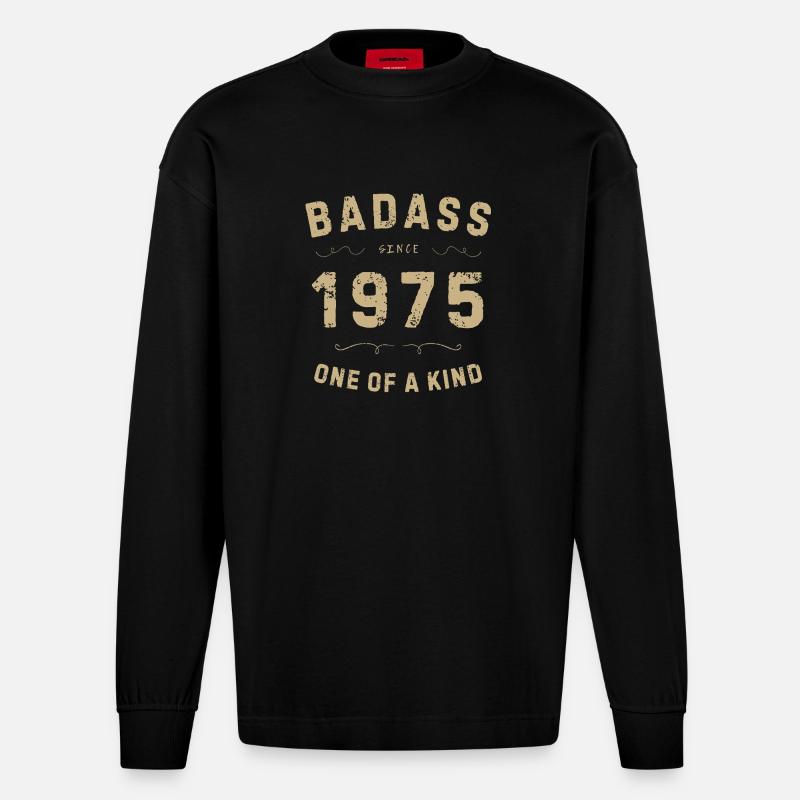 Badass 1975: Einzigartiger Retro-Stil - Heavyweight Oversized Organic Langarmshirt Made in EU - SOLID BLACK