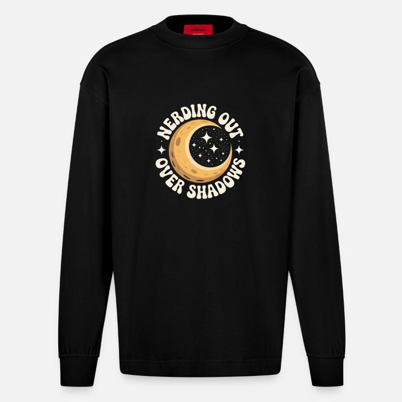 Schatten-Nerd | Sonnenfinsternis - Heavyweight Oversized Organic Langarmshirt Made in EU - SOLID BLACK