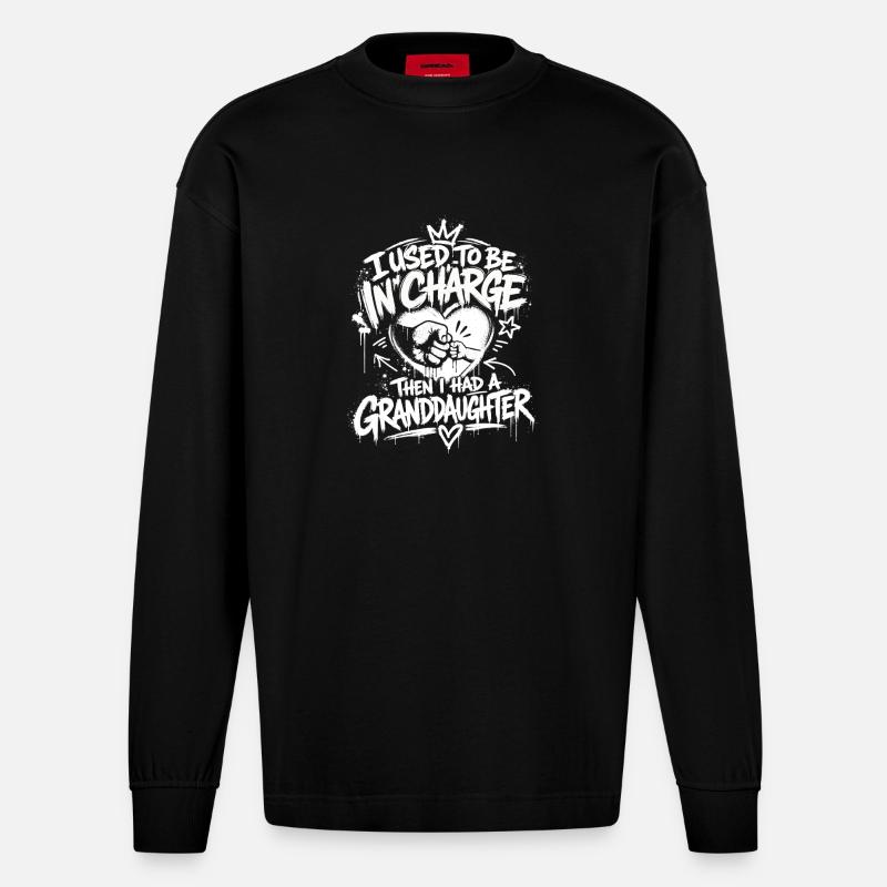 War Früher Chef Jetzt Großmutter - Heavyweight Oversized Organic Langarmshirt Made in EU - SOLID BLACK