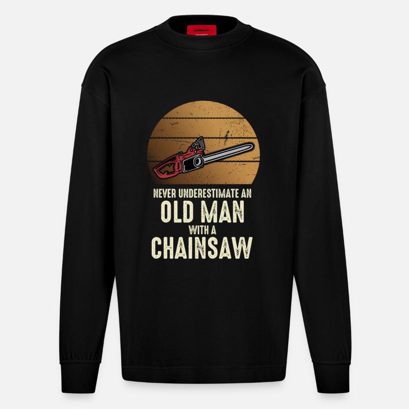 Alter Mann mit Kettensäge - Heavyweight Oversized Organic Langarmshirt Made in EU - SOLID BLACK