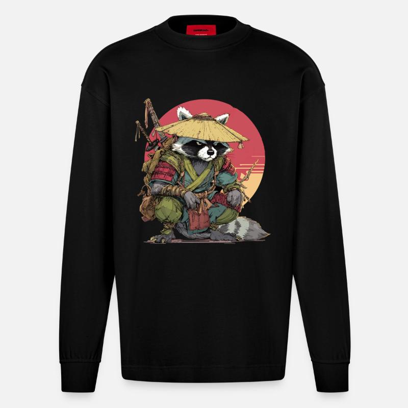 Waschbär-Samurai mit Strohhut - Heavyweight Oversized Organic Langarmshirt Made in EU - SOLID BLACK