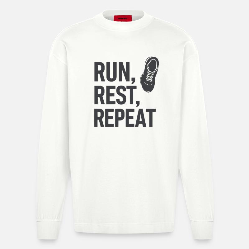 Run & Repeat Motivation - Heavyweight Oversized Organic Langarmshirt Made in EU - OFF WHITE