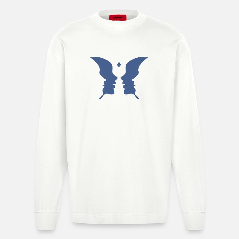 Küssende Gesichter oder ein Schmetterling - Heavyweight Oversized Organic Langarmshirt Made in EU - OFF WHITE