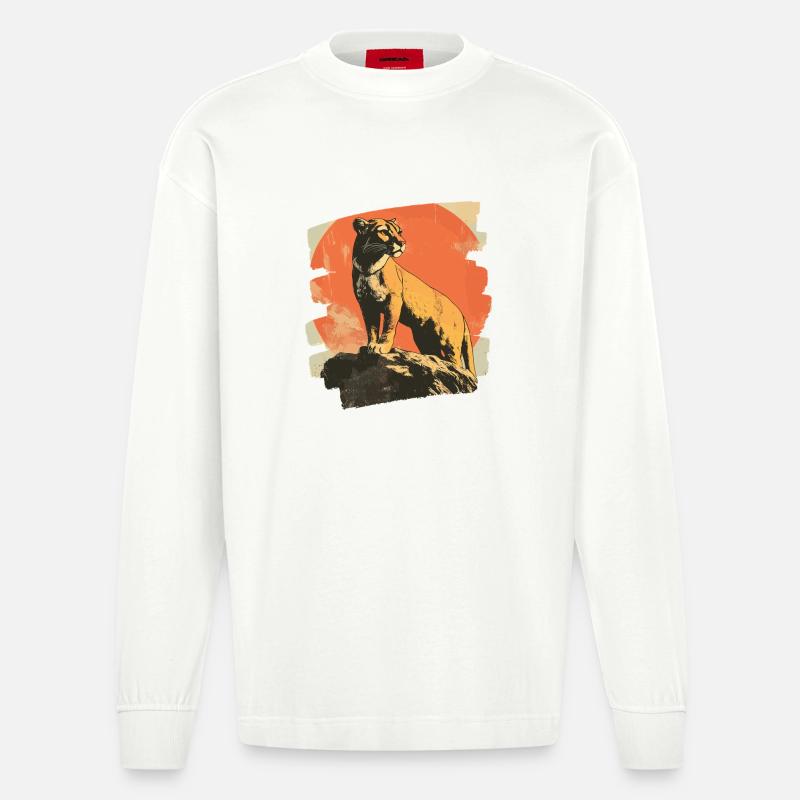 Lion from mountain Retro - Heavyweight Oversized Organic Langarmshirt Made in EU - OFF WHITE