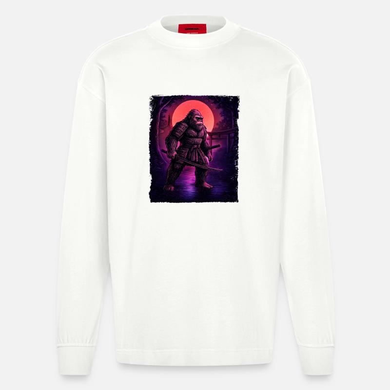 Samurai Bigfoot Kryptid Sasquatch Yeti Jäger - Heavyweight Oversized Organic Langarmshirt Made in EU - OFF WHITE