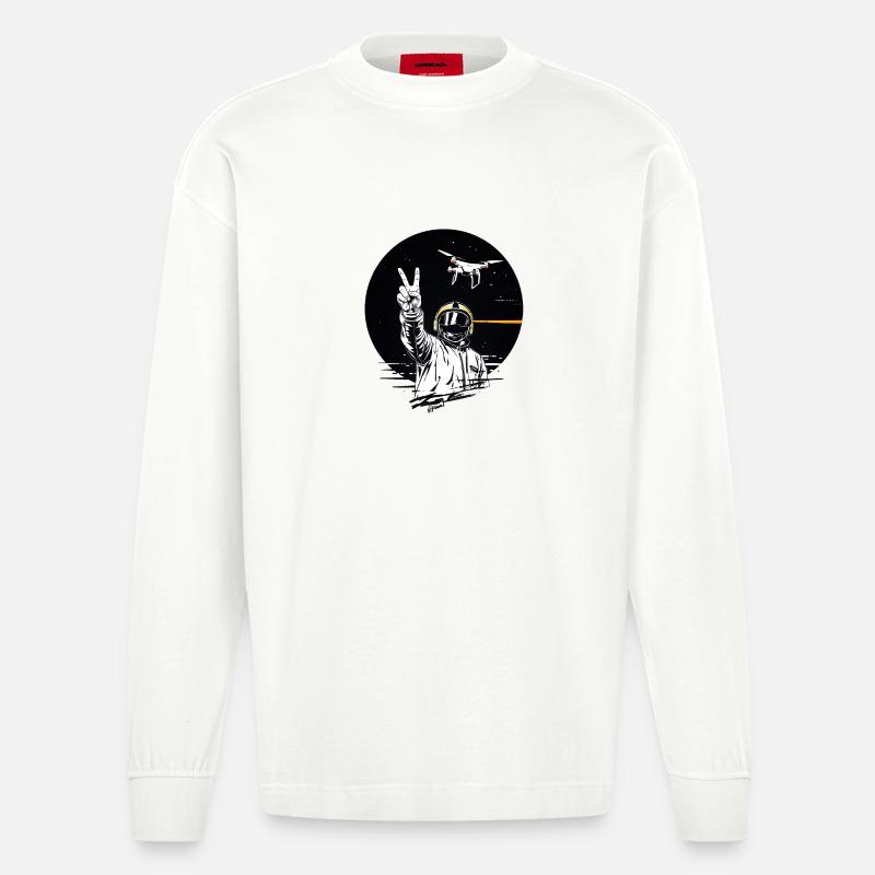 Weltraumheld mit Friedenshand - Heavyweight Oversized Organic Langarmshirt Made in EU - OFF WHITE