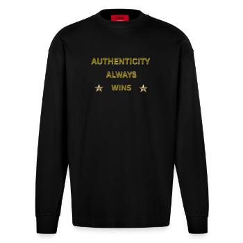 AUTHENTICITY ALWAYS WINS – Gold Motivational Quote - Heavyweight Oversized Organic Longsleeve Shirt Made in EU - SOLID BLACK - Front