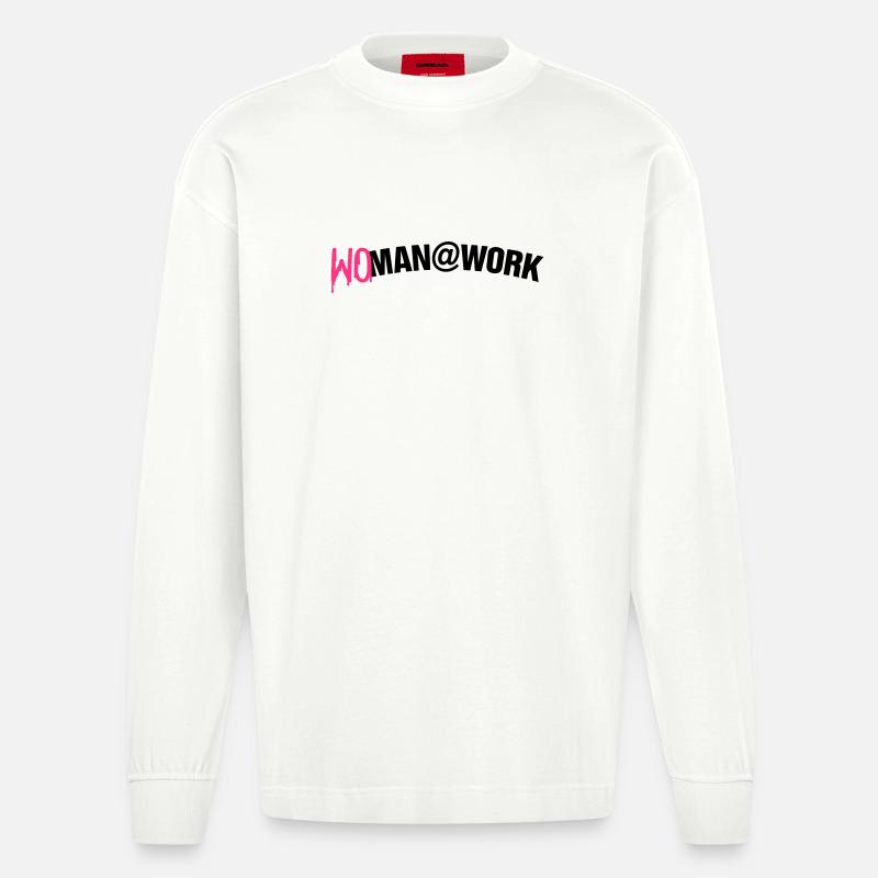 Woman at work - Heavyweight Oversized Organic Langarmshirt Made in EU - OFF WHITE