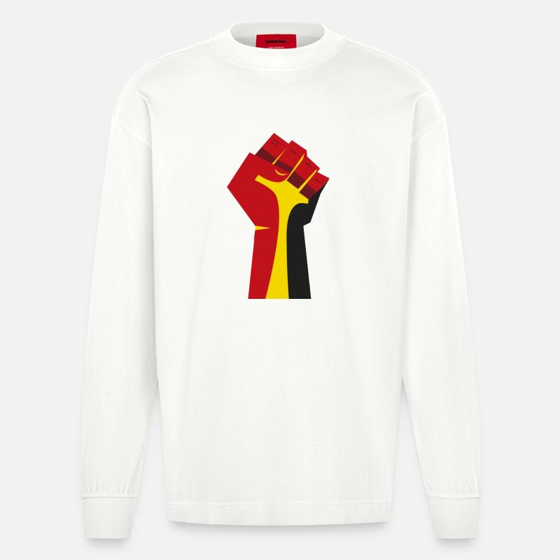 Die erhobene Faust (rot, gelb, schwarz) - Heavyweight Oversized Organic Langarmshirt Made in EU - OFF WHITE