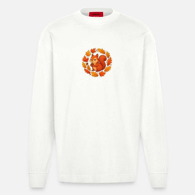 Herbstliches Eichhörnchen im Laubkranz - Heavyweight Oversized Organic Langarmshirt Made in EU - OFF WHITE