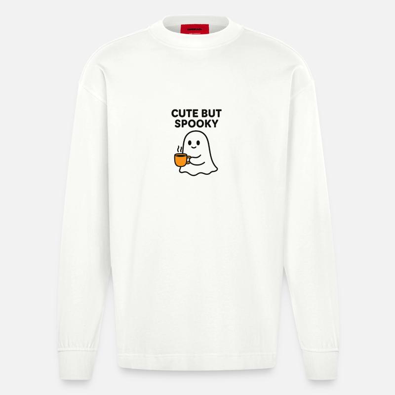 Süßer gruseliger Geist mit Kaffee - Heavyweight Oversized Organic Langarmshirt Made in EU - OFF WHITE