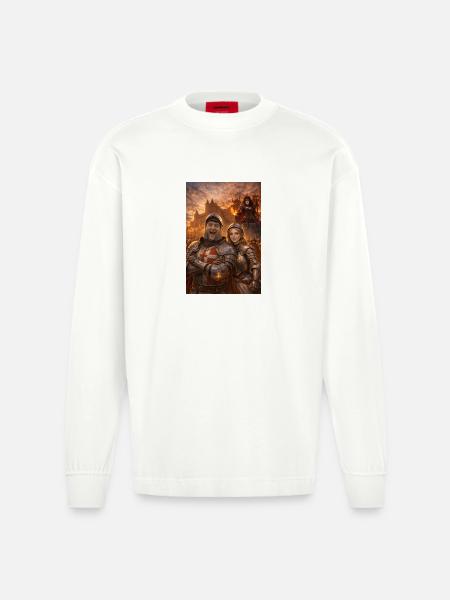 Knight couple and fire figure - Heavyweight Oversized Organic Longsleeve Shirt Made in EU - OFF WHITE