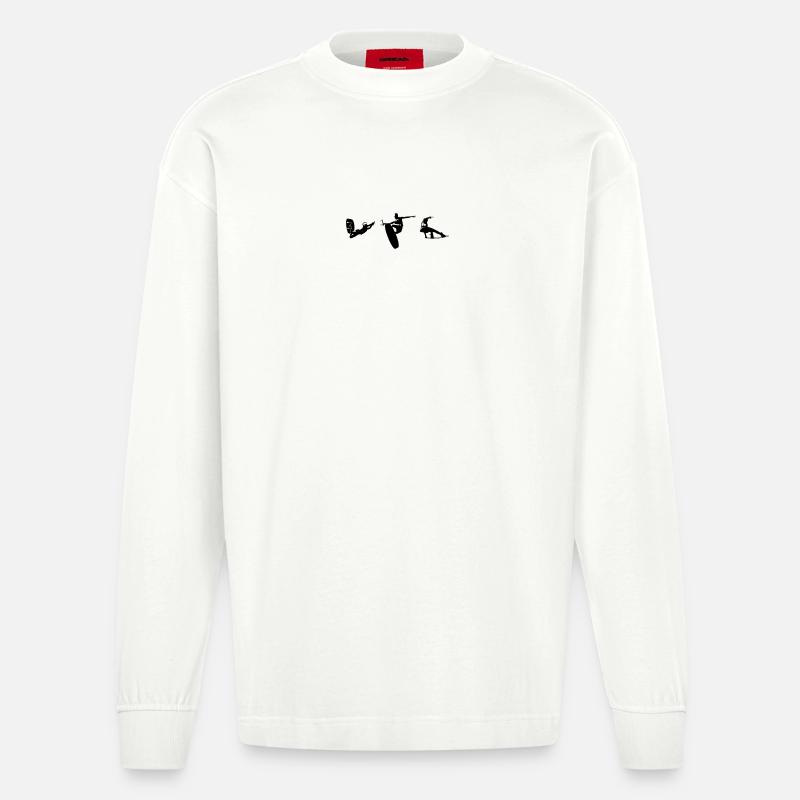 Wakeboarder wakeboarding in action - Heavyweight Oversized Organic Langarmshirt Made in EU - OFF WHITE
