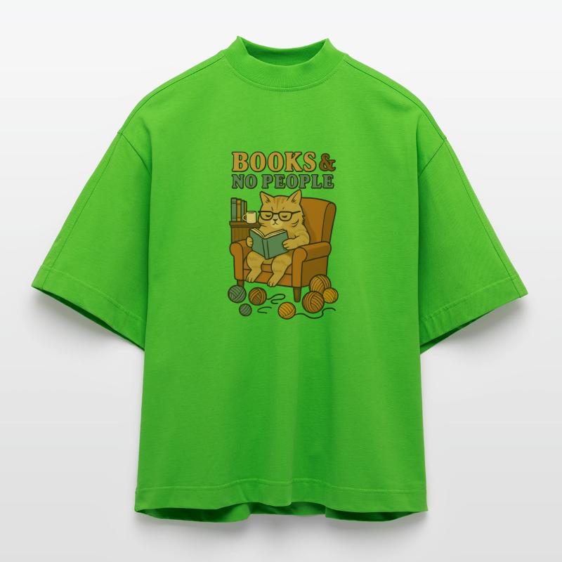 Cat reader in a comfortable armchair Heavyweight Oversized Organic Boxy T-Shirt Made in EU