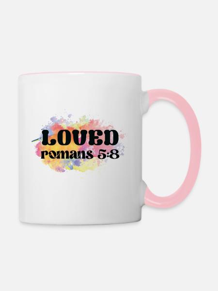 Loved Romans 5:8 Bibelvers - Tasse zweifarbig - Weiß/Pink