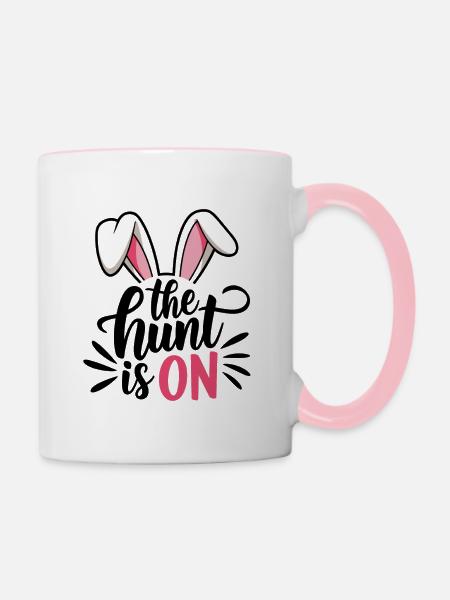Die Jagd beginnt – Osterhasen-Spaß! 🐰🎨 - Tasse zweifarbig - Weiß/Pink