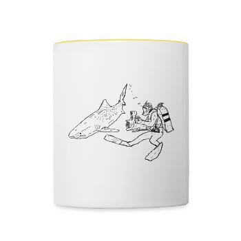 Hai mit Kamerataucher in Schwarz - Tasse zweifarbig - Weiß/Gelb - Vorne