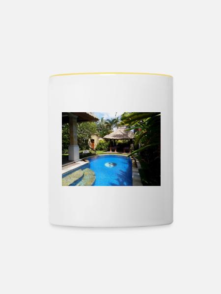 Private Pool Villa auf Bali - Tasse zweifarbig - Weiß/Gelb