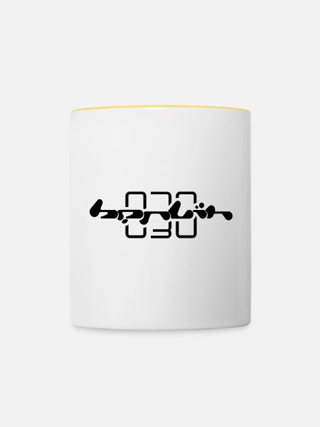 Berlin 030 Retro Futuristic Lettering - Tasse zweifarbig - Weiß/Gelb