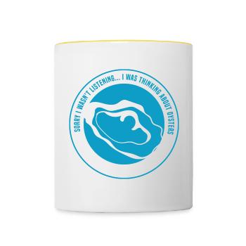 Penser aux huîtres Seafood Chef Funny Saying - Mug contrasté - blanc/jaune - Devant