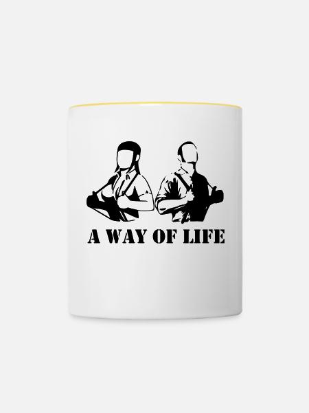 A Way of Life - Tasse zweifarbig - Weiß/Gelb