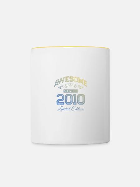 2010 awesome since - Tasse zweifarbig - Weiß/Gelb