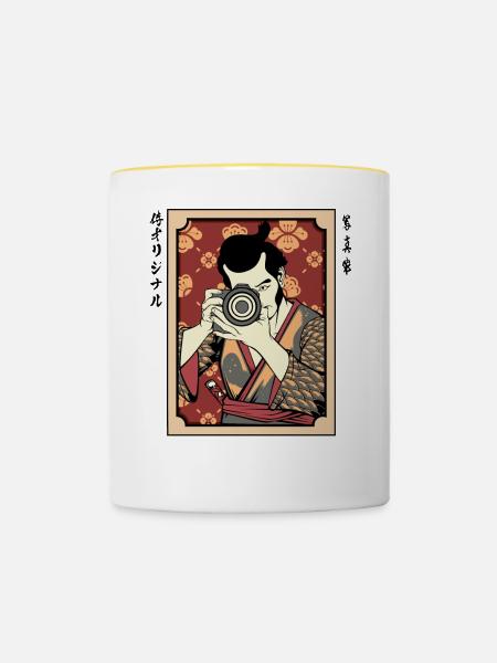 Kameramann im Kimono Hanami - Tasse zweifarbig - Weiß/Gelb