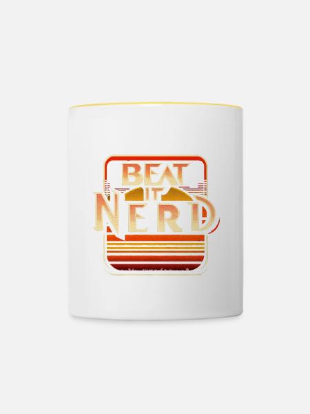 Beat it Nerd 7 - Tasse zweifarbig - Weiß/Gelb