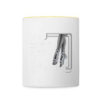 You Had Me At Feet In Straps 63 - Tasse zweifarbig - Weiß/Gelb - Vorne