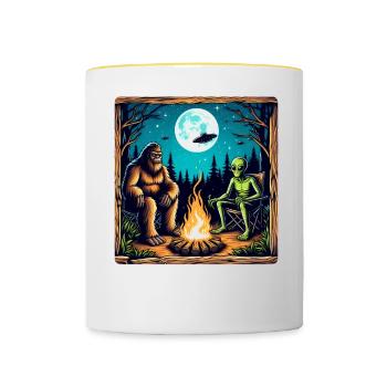 Bigfoot with alien at the campfire - Contrasting Mug - white/yellow - Front