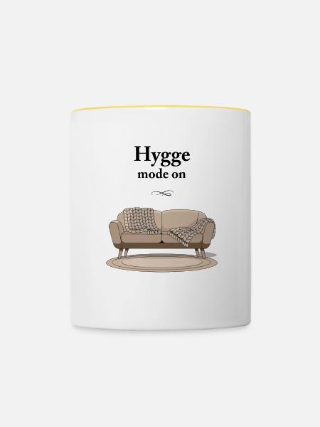 Hygge mode on - Tasse zweifarbig - Weiß/Gelb