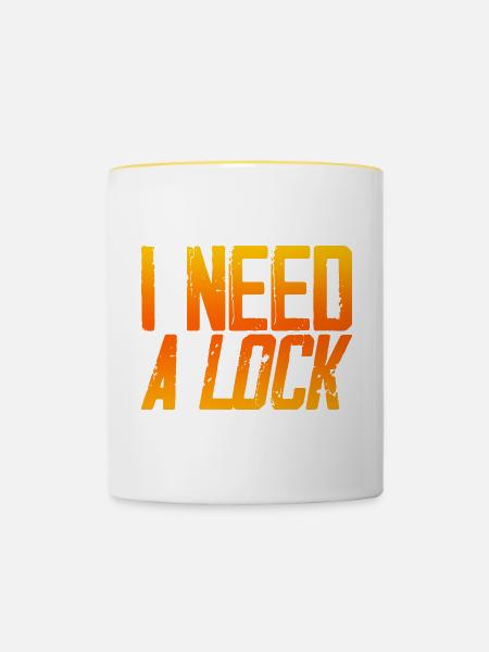 I Need A Lock 3 - Tasse zweifarbig - Weiß/Gelb