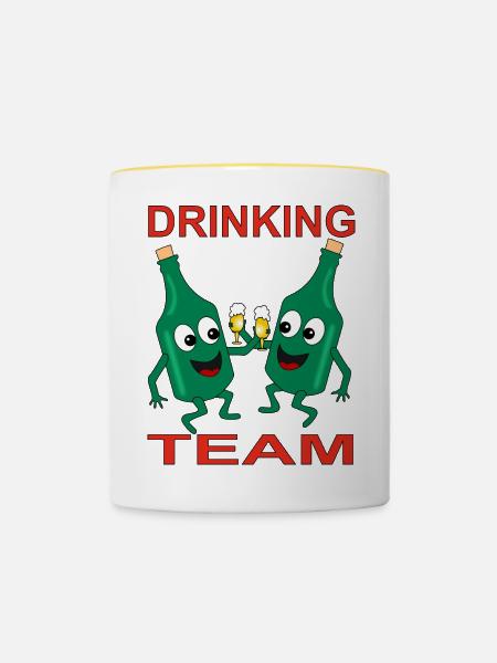 Verschmitzte Bierflaschen Trinkteam - Tasse zweifarbig - Weiß/Gelb
