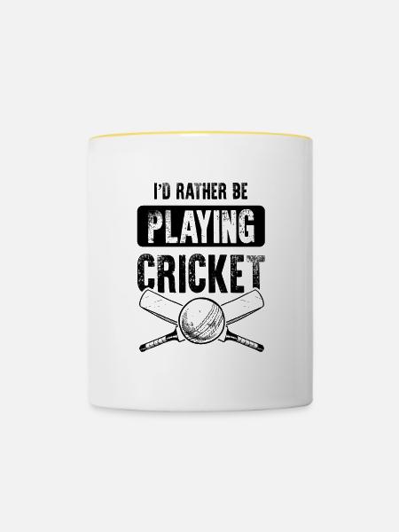 playing cricket - Tasse zweifarbig - Weiß/Gelb