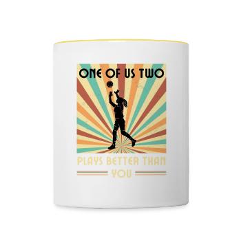 Einer Von Uns Beiden Spielt Besser Volleyball Als - Tasse zweifarbig - Weiß/Gelb - Vorne