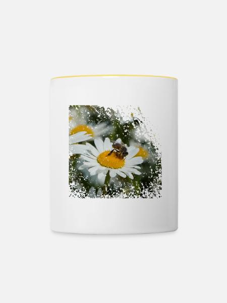 Eine Biene sammelt Pollen - Tasse zweifarbig - Weiß/Gelb