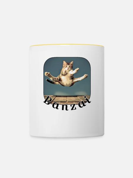 Sprungkatze über Tastatur - Tasse zweifarbig - Weiß/Gelb