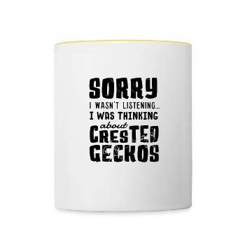 En pensant à un geckos huppé, un mignon lézard - Mug contrasté - blanc/jaune - Devant