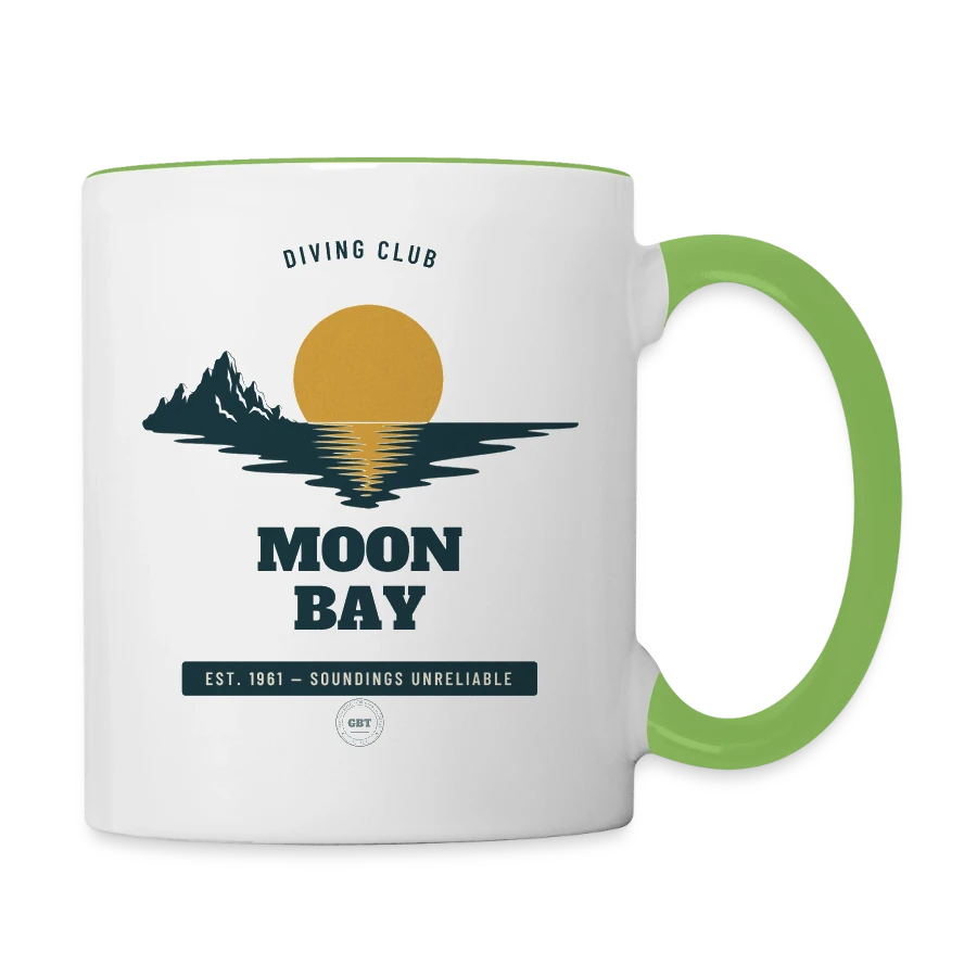 Moon Bay badge on a contrasting mug, white/green gecko
