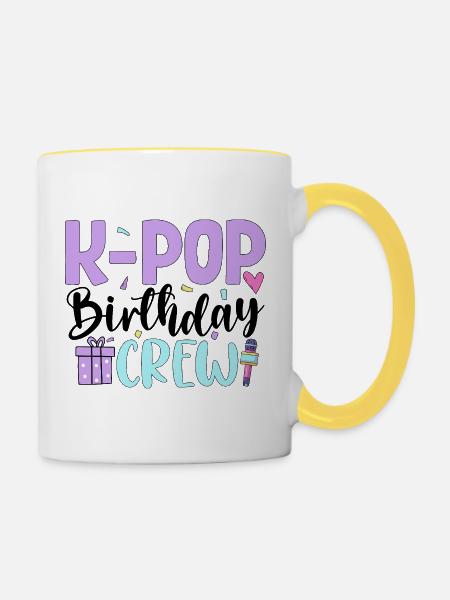 K Pop Birthday Crew - Tasse zweifarbig - Weiß/Gelb
