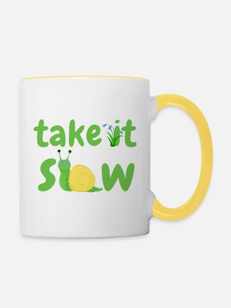 take it slow - Tasse zweifarbig - Weiß/Gelb