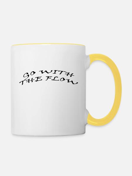 go with the flow - Tasse zweifarbig - Weiß/Gelb
