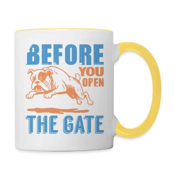 BEFORE YOU OPEN THE GATE - Contrasting Mug - white/yellow - Right