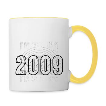 Jahrgang 2009 Retro 15 Jahre alt - Ich bin nicht alt, - Tasse zweifarbig - Weiß/Gelb - Rechts