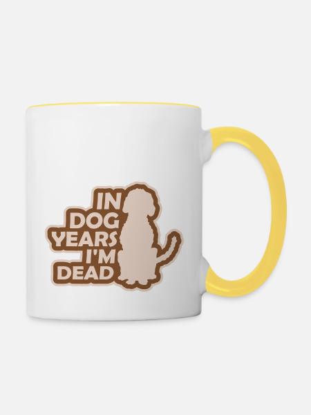in dog years Dead - Tasse zweifarbig - Weiß/Gelb