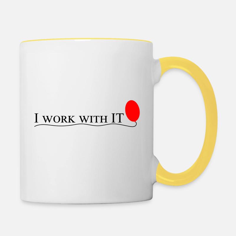 Je travaille avec l’informatique - Mug contrasté - blanc/jaune