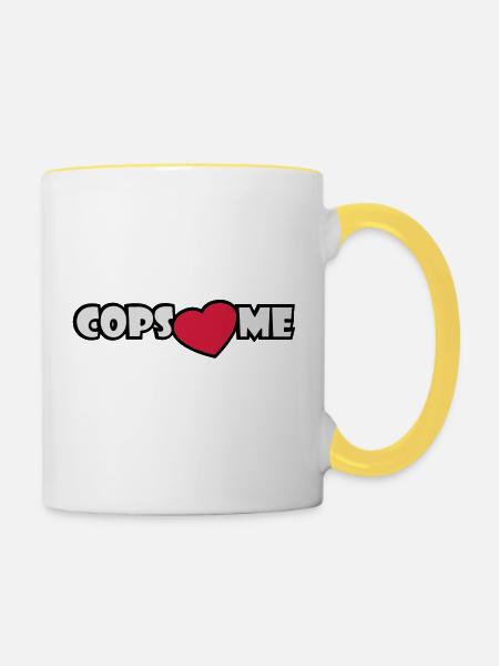 COPS LOVE ME - Tasse zweifarbig - Weiß/Gelb